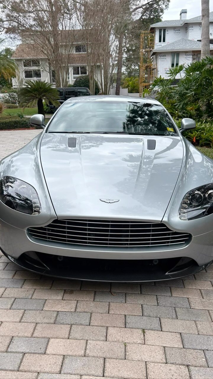Silver Aston Martin Vantage, front detail