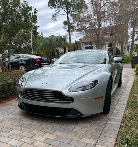 Aston Martin Vantage